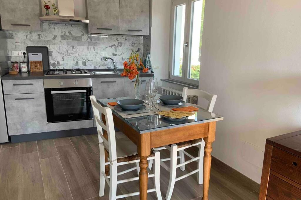 Antica Casa Nel Borgo Apartment Пиетрасанта Екстериор снимка